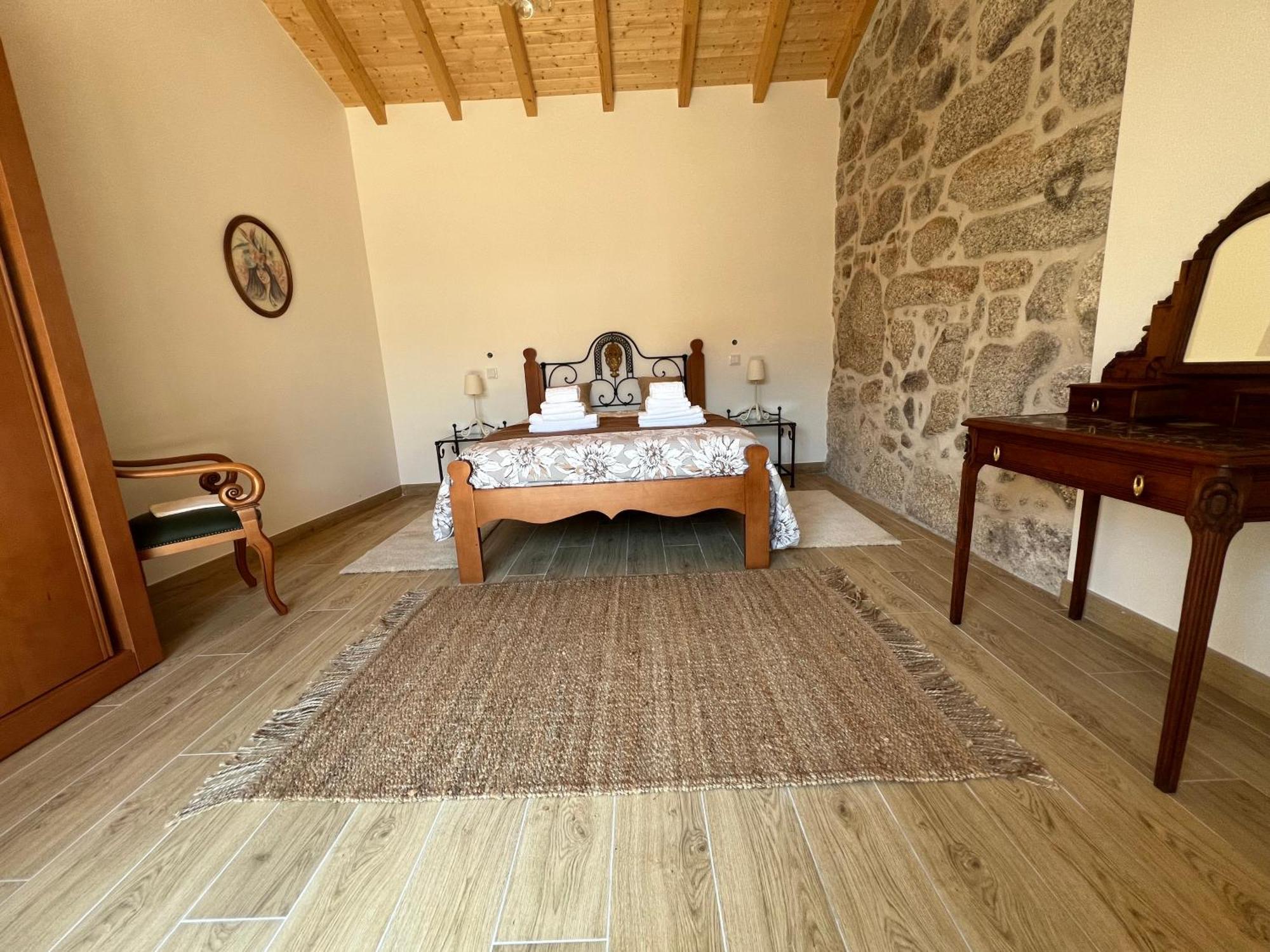 Eido De Bairros - Casa Cantinho Da Touca Arcos de Valdevez Luaran gambar